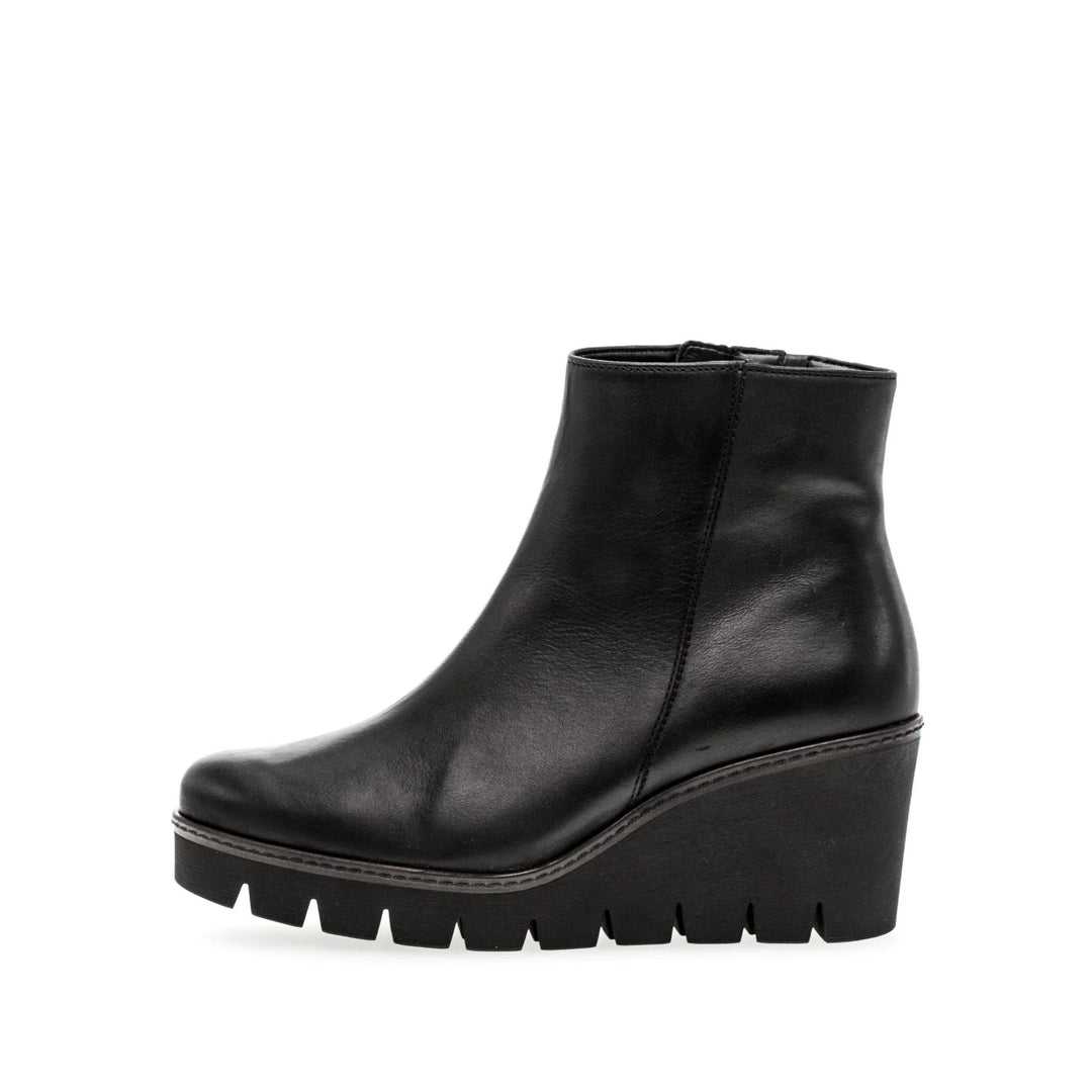 Gabor Leather Boots 34.780.27 Black available at Barbara Katz