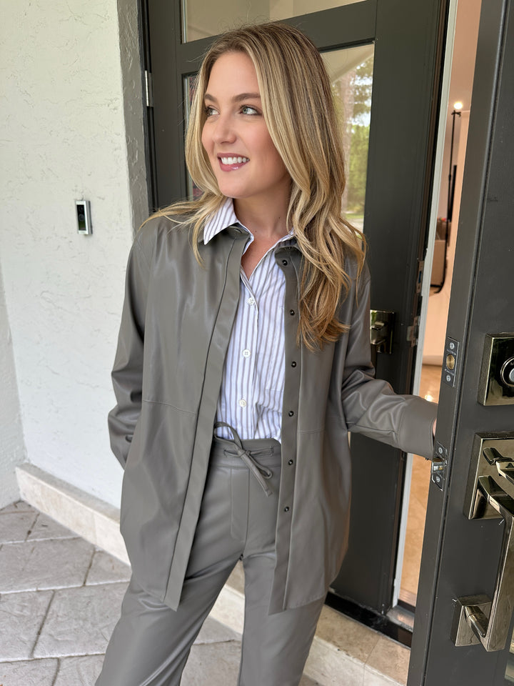 Marella Viterbo Cropped Shirt in Grey layered with Volto Jersey Jacket and paired with Selva Jersey Trousers, all available at Barbara Katz