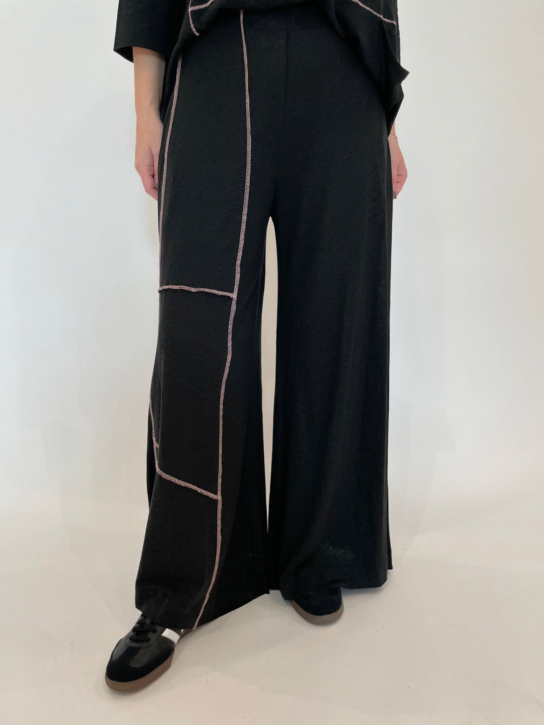 Ozai N Ku Kira Wide Leg Contrast Stitch Pants in Black/Pink available at Barbara Katz