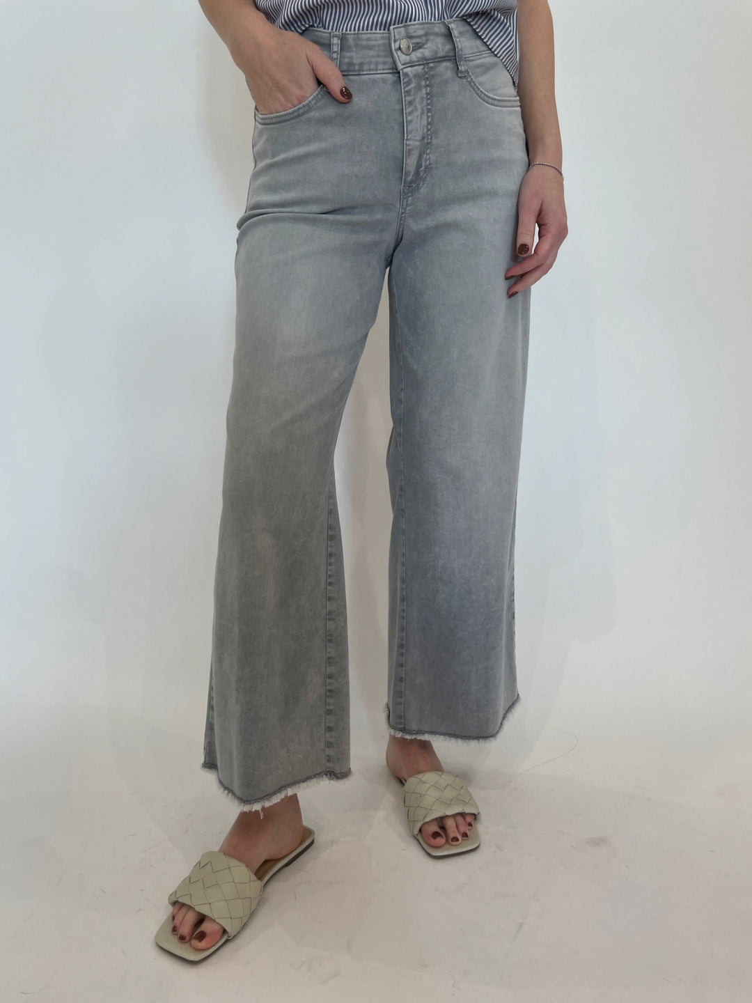 MAC Denim Dream Wide Crop Wonder Jeans in Grey available at Barbara Katz