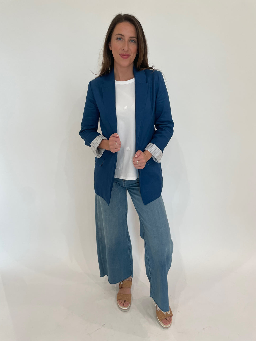 E.L.I Ruth Sequin Tee in White layered with BK Karla Boyfriend Linen Blazer in Blue, paired with Citizens of Humanity Lyra Crop Wide Leg Jeans in Bhodi available at Barbara Katz