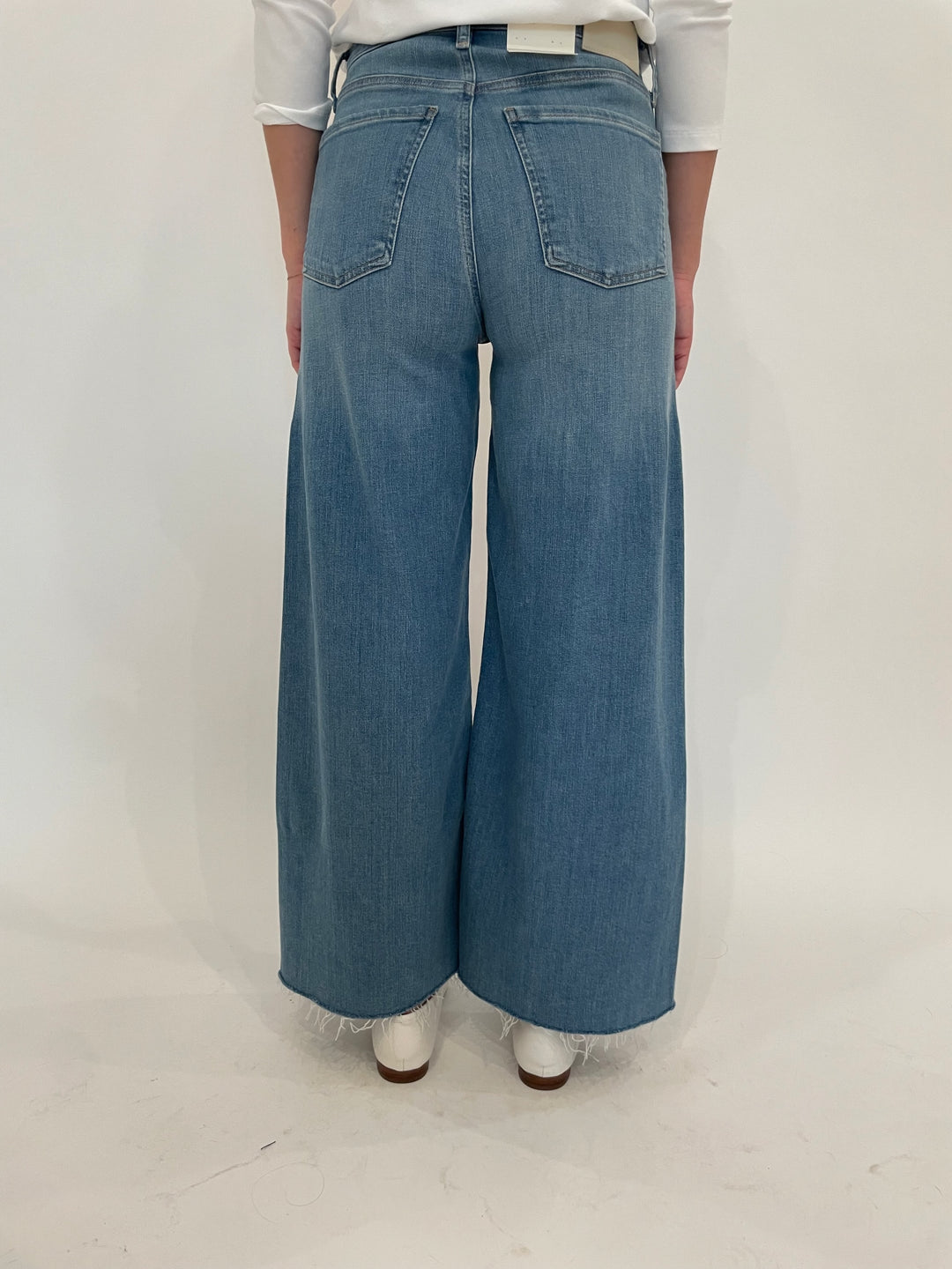 Lyra Crop Wide Leg Jeans - Bhodi