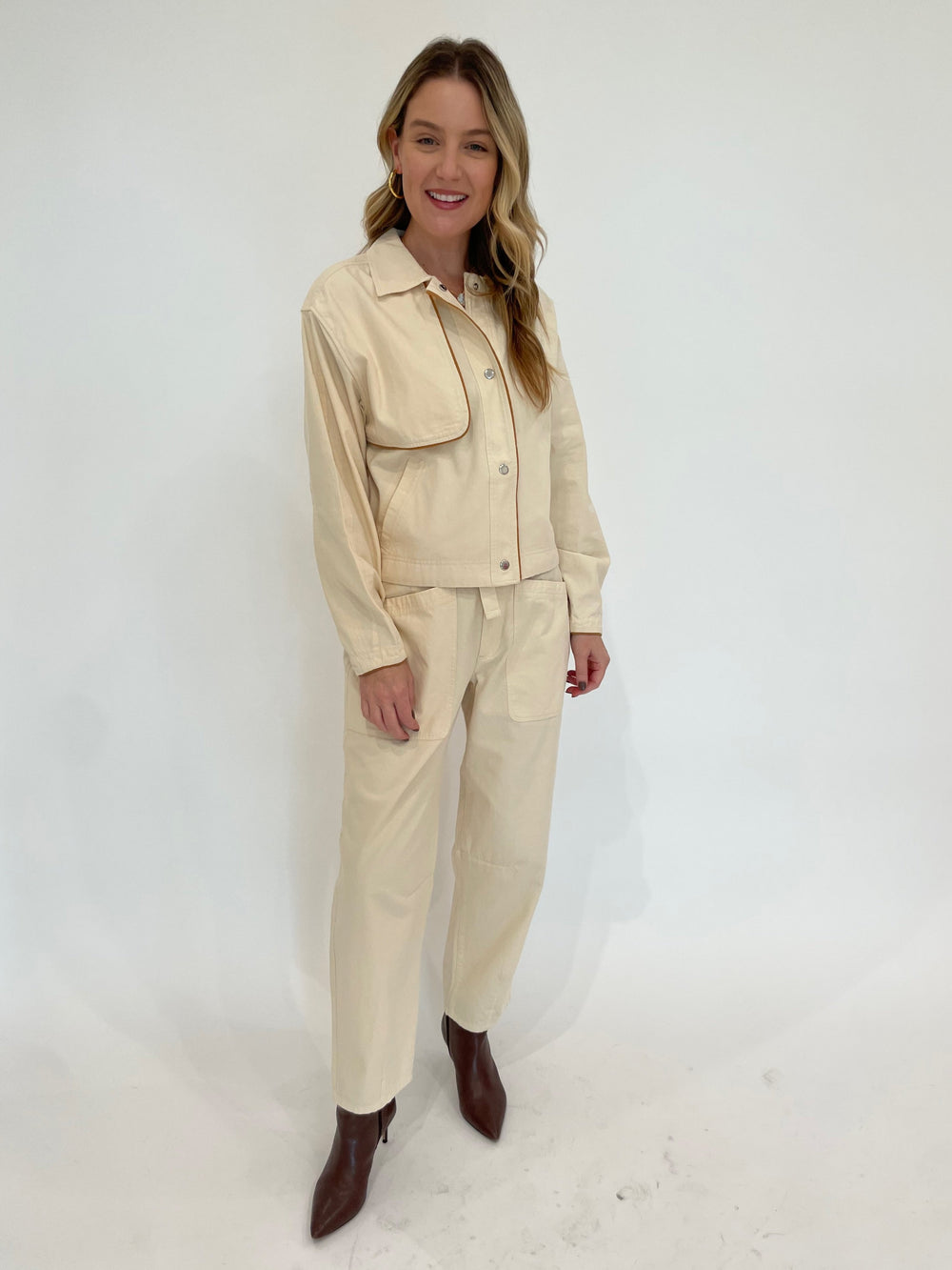 Lilla P. Contrast Trim Jacket in Alabaster paired with matching Tapered Pants in Alabaster, Alexis Bitter Brut Tube Hoop Earrings in Gold available at Barbara Katz