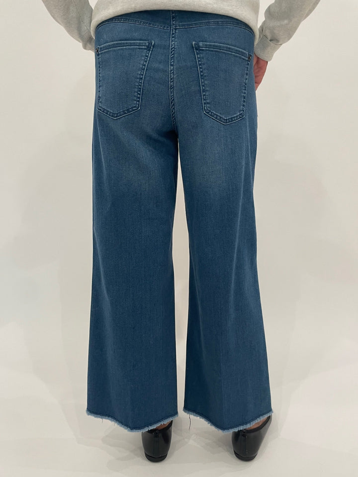 MAC Denim Dream Wide Crop Wonder Jeans available at Barbara Katz