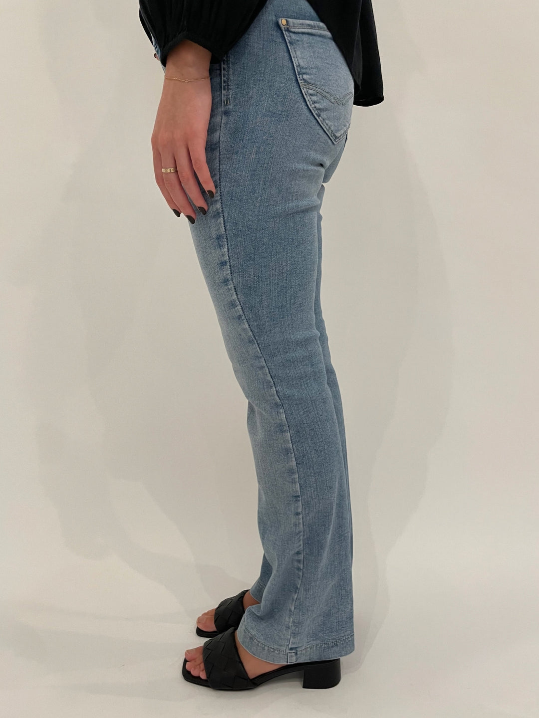 MAC Denim Dream Boot Jeans 32" in Summer Blue Clouds Wash available at Barbara Katz