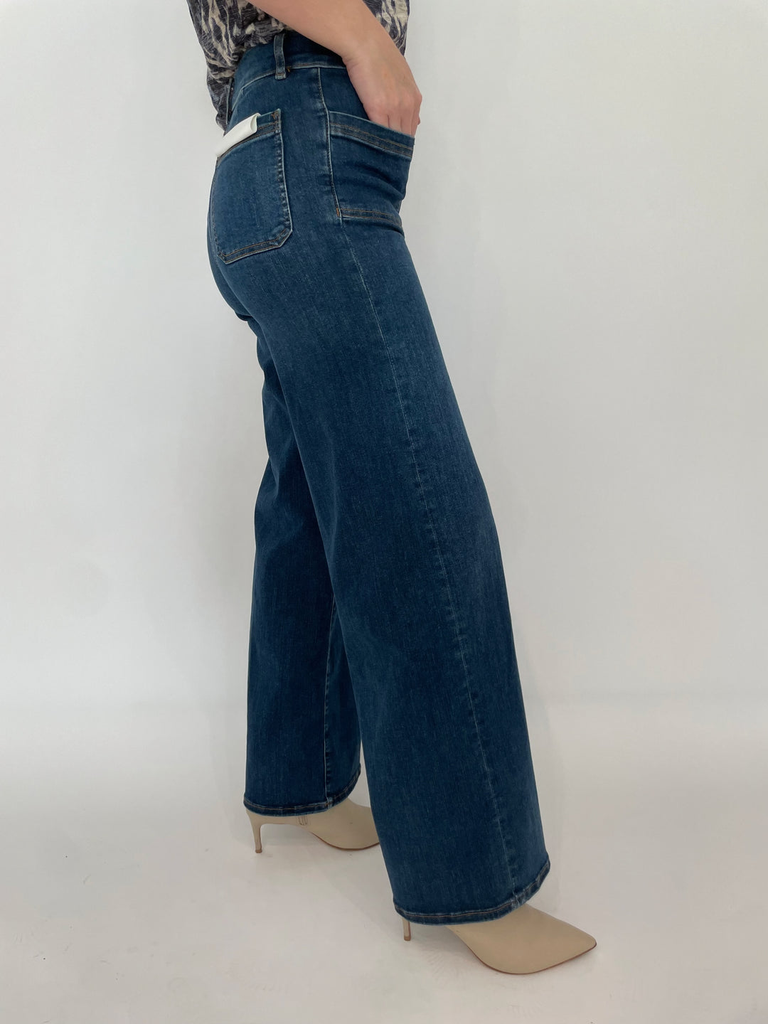 Frame Le Slim Palazzo Bardot Pocket Flared Jeans in Cursive available at Barbara Katz