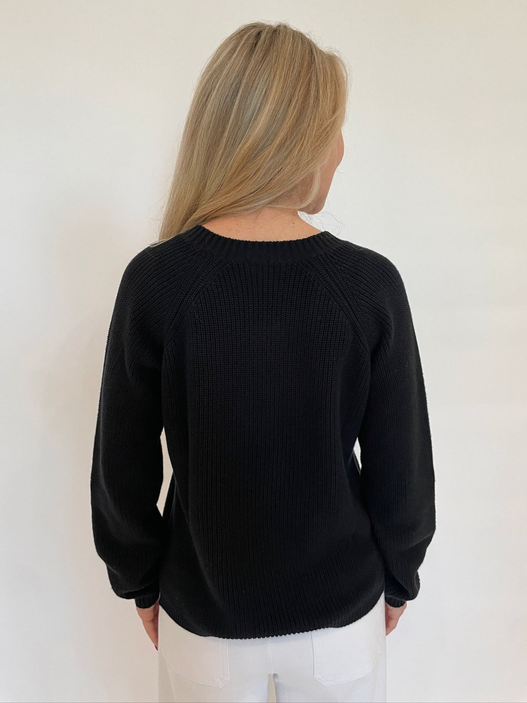 Pure Amici Myrna V-Neck Shaker Long Sleeve Sweater in Black available at Barbara Katz