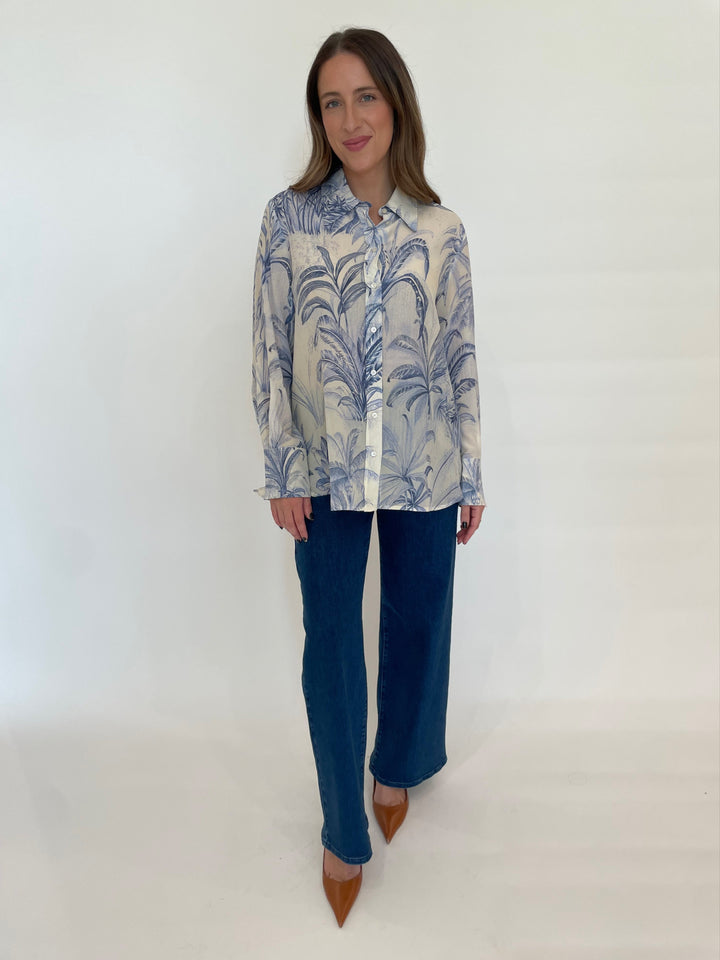 Marella Conio Crepe Shirt in Dust Blue paired with Frame Le Slim Palazzo Modernist Pocket Jeans in Loner available at Barbara Katz