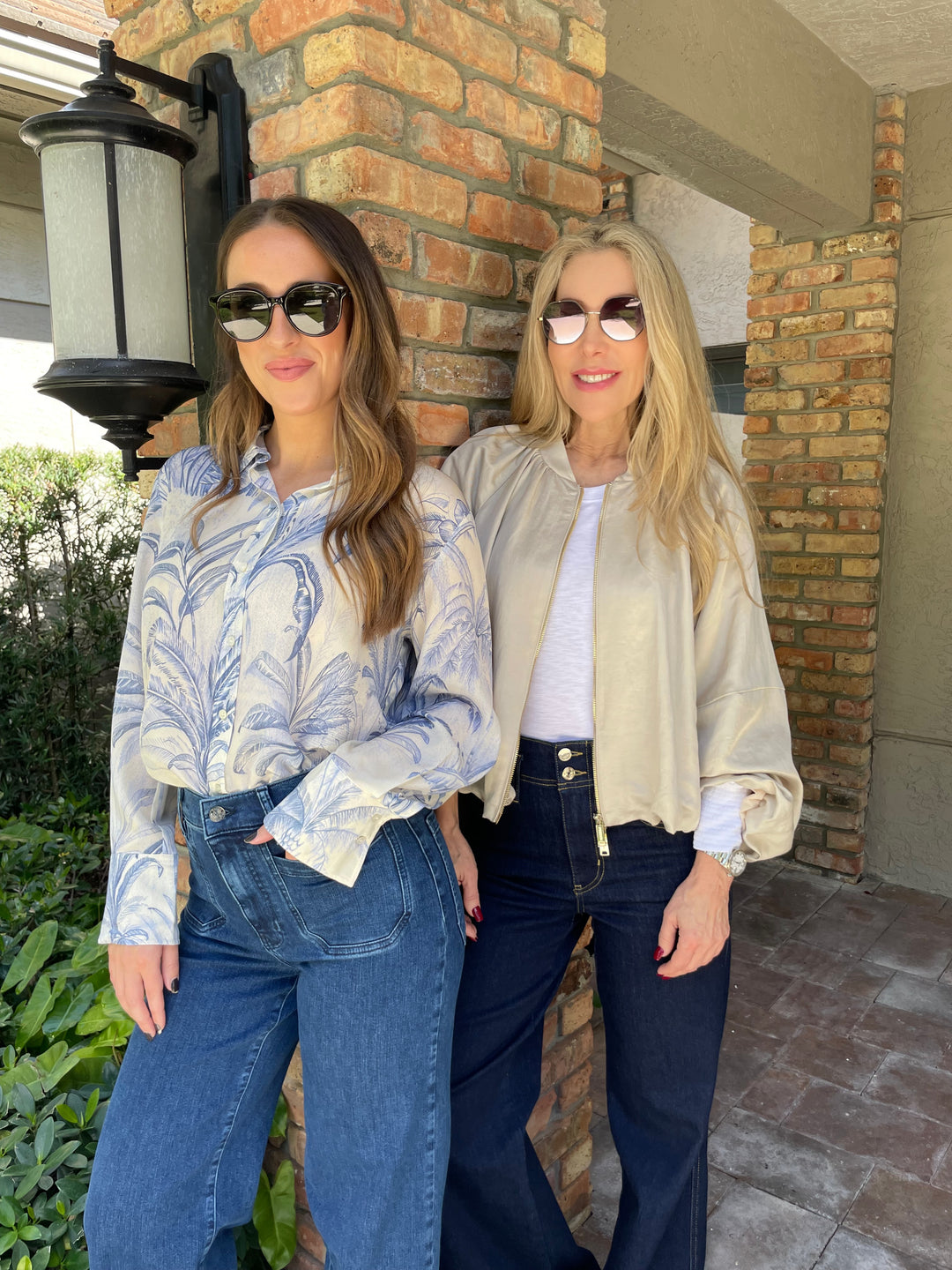 Marella Conio Crepe Shirt in Dust Blue paired with Frame Le Slim Palazzo Modernist Pocket Jeans in Loner, and Marella Gilda Viscose Linen Bomber Jacket in Sand paired with Frame The Seamed Wide Trouser in Rinse available at Barbara Katz