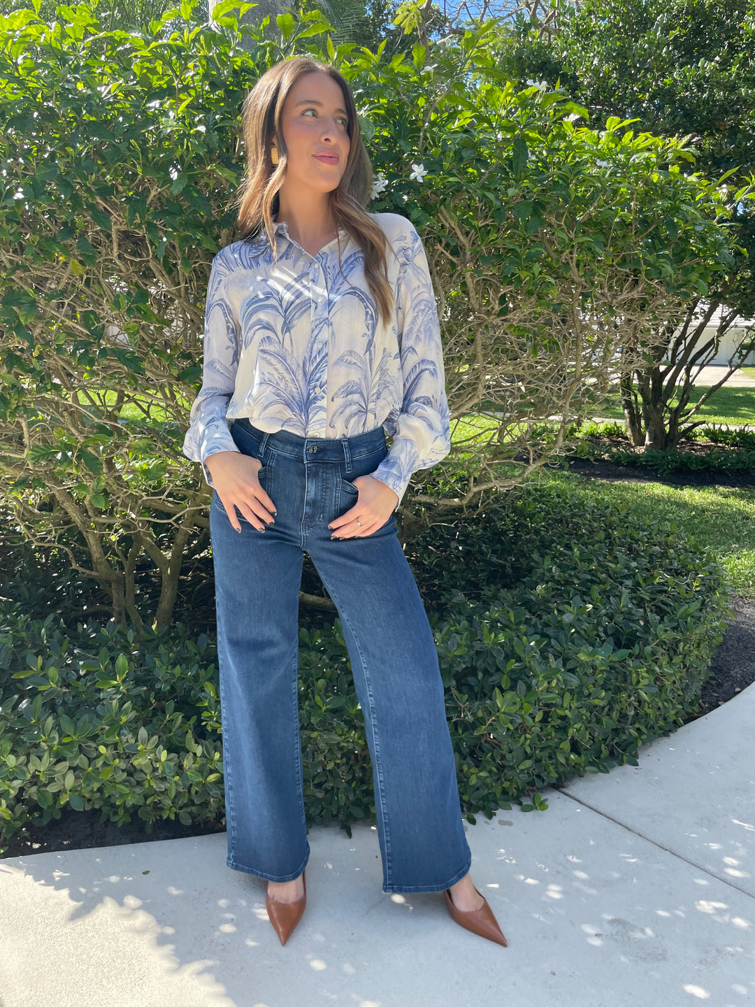 Marella Conio Crepe Shirt in Dust Blue paired with Frame Le Slim Palazzo Modernist Pocket Jeans in Loner available at Barbara Katz