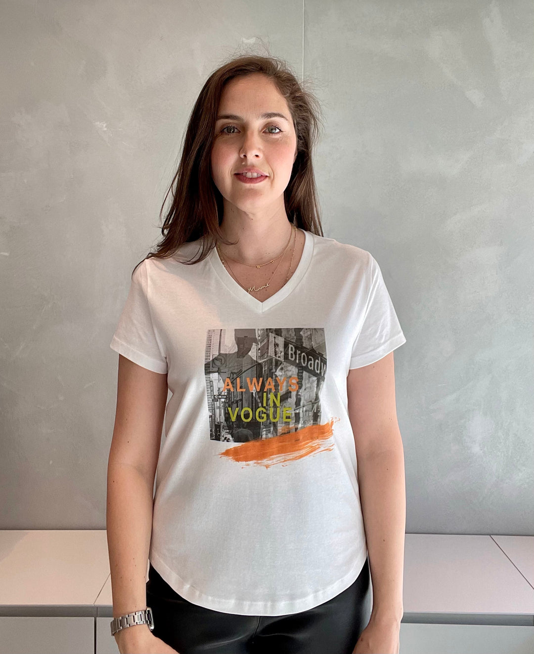 Suzi Roher The Viv T-Shirt - Always in Vogue