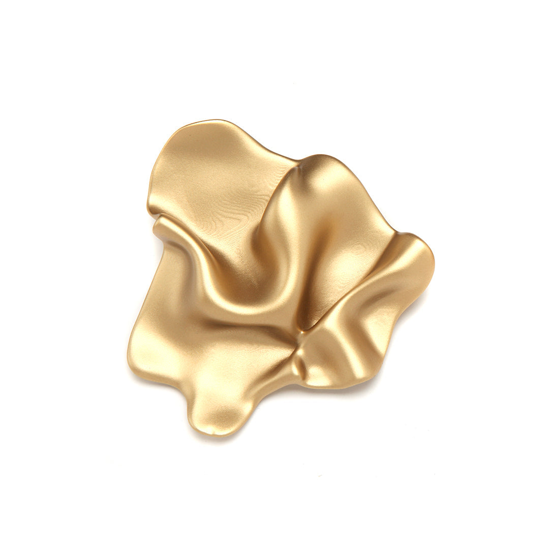 Pono Azalea Brooch Gold