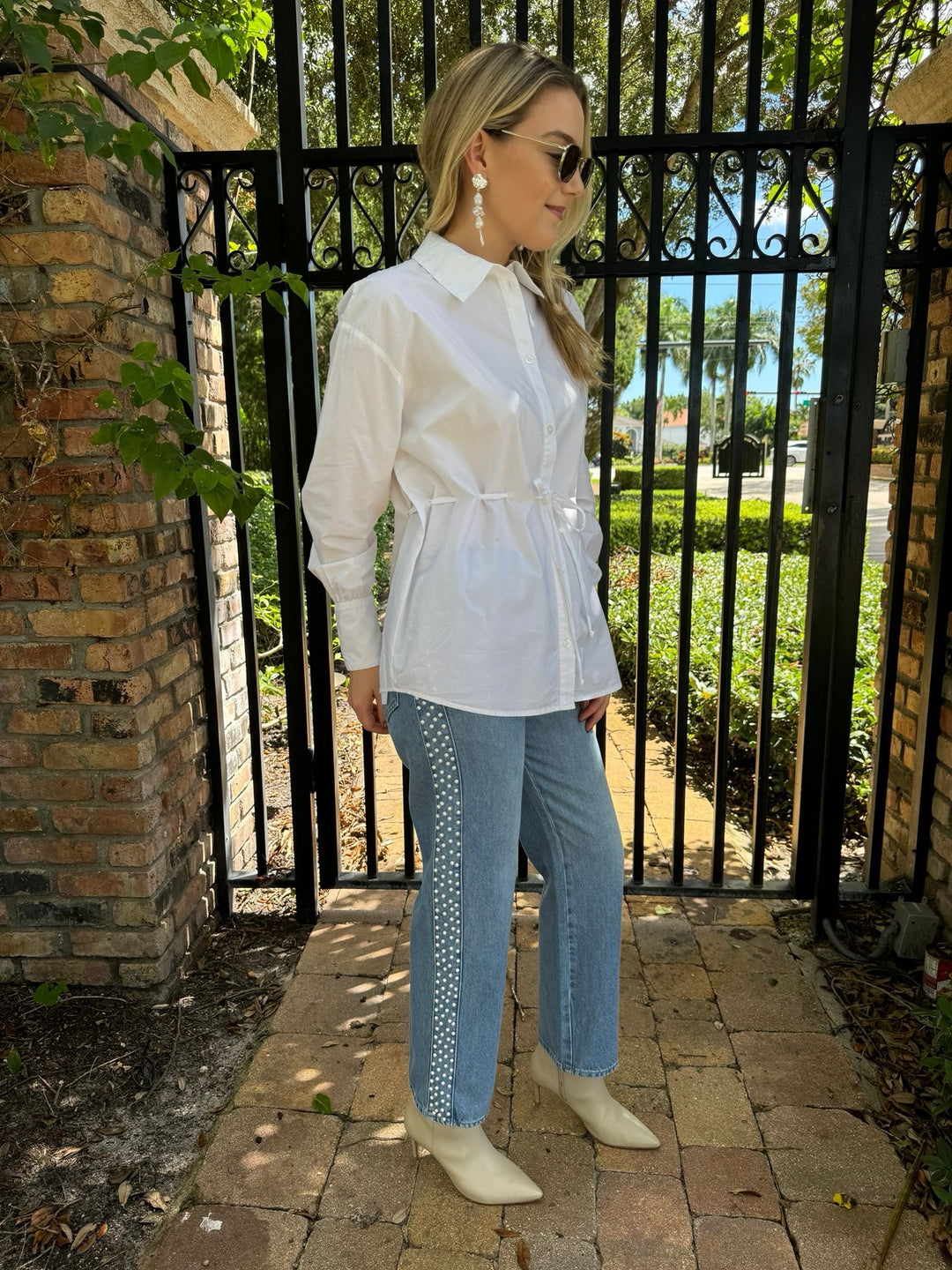 Ba&sh Aply Long Sleeve Shirt in Blanc paired with Frame Atelier Le Jane Crop Denim Jeans in Daylight Pearl, Lizzie Fortunato Silver Mine Earrings, Le Specs Neptune Deux Sunnies - all available at Barbara Katz