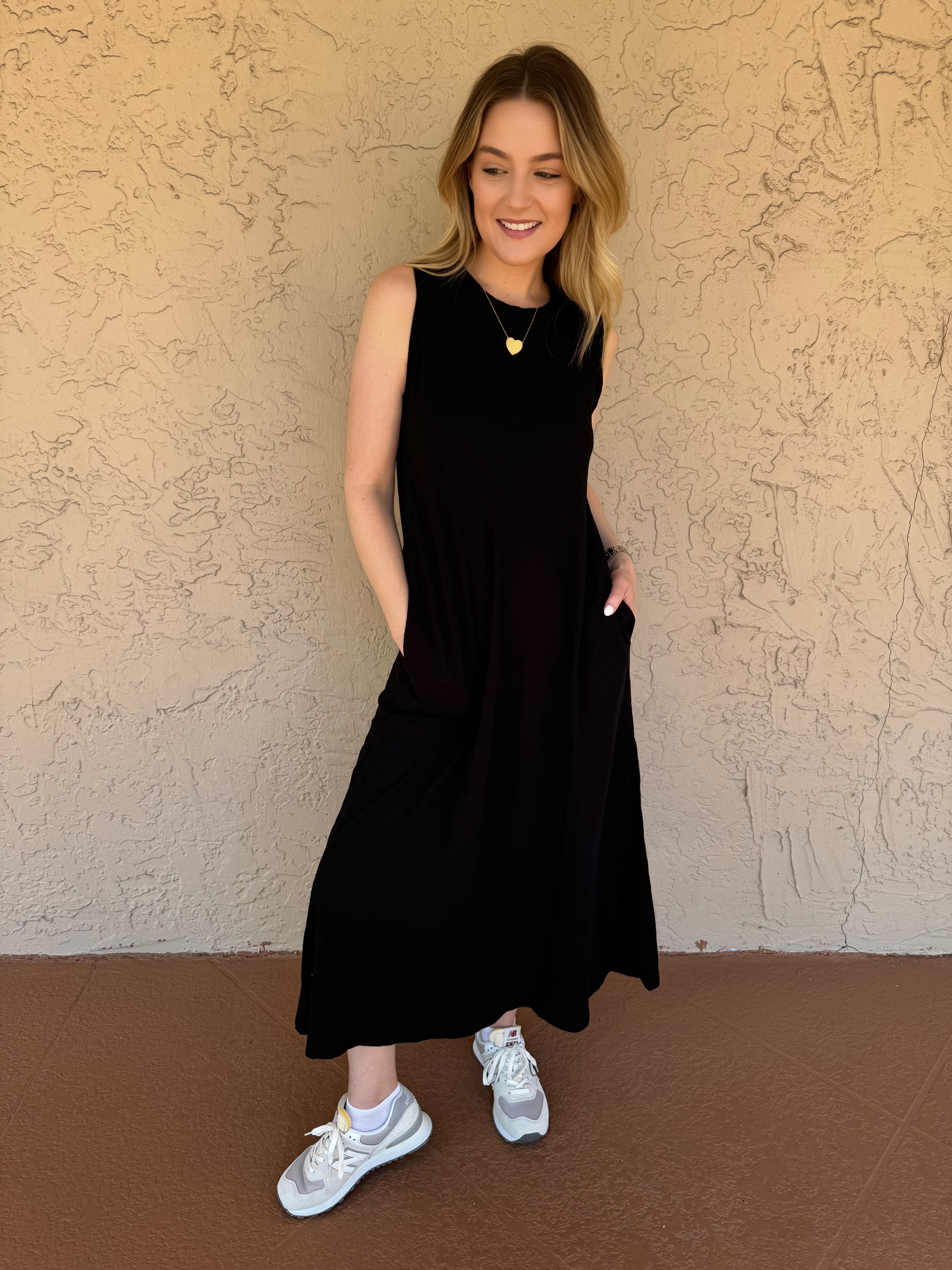 Sleeveless Maxi Dress With Pockets Black