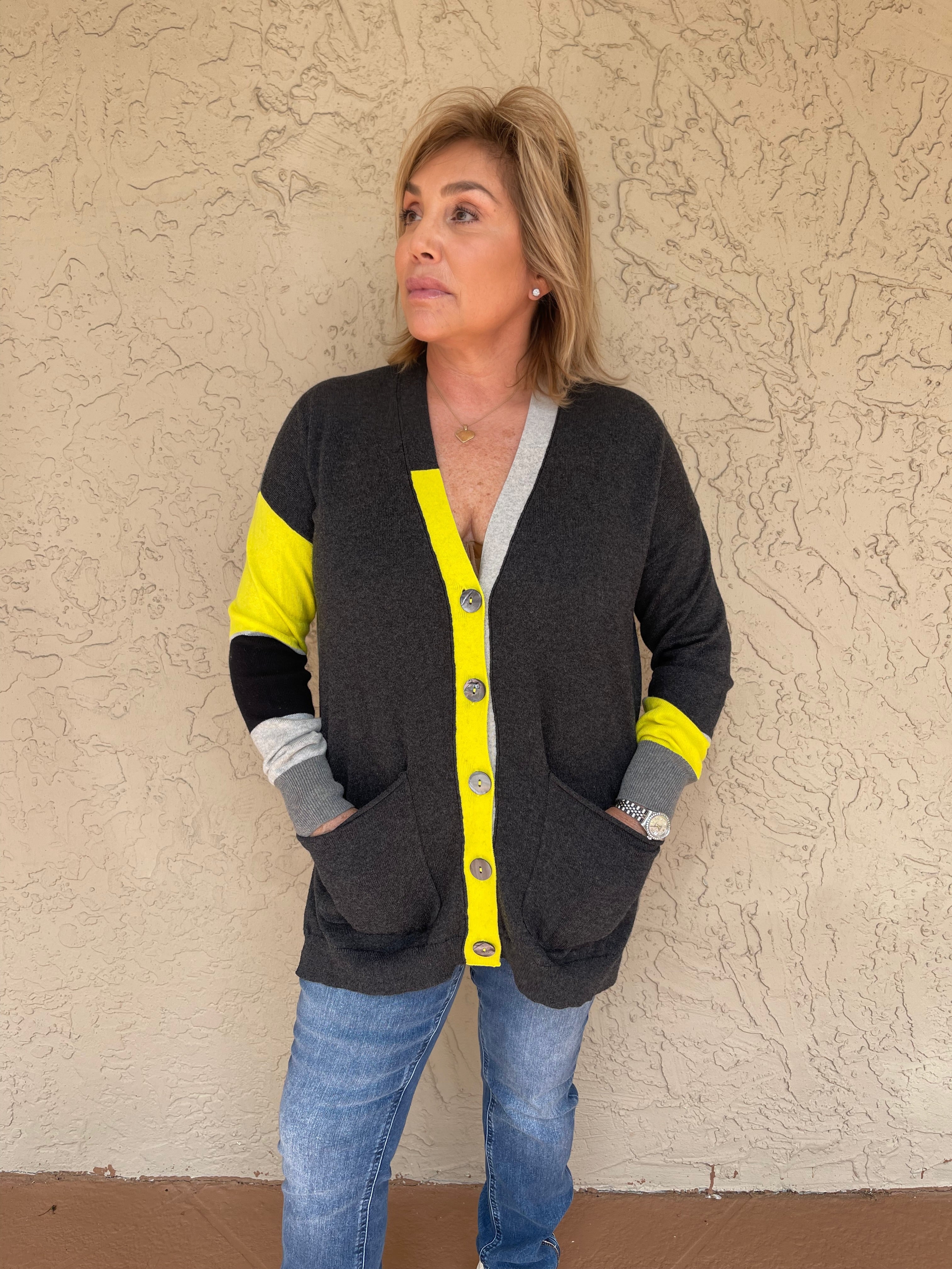 Cheerful Cardigan – Barbara Katz