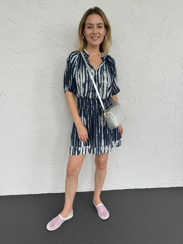 Rails Addison Pull-on Skirt paired with Laila Top in Indigo Nile, and Clare V Midi Sac Crossbody Bag in Silver Woven